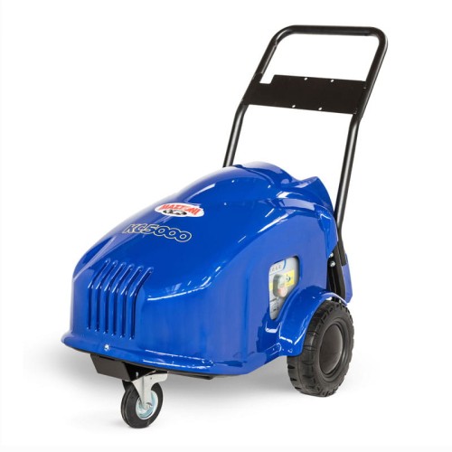 Niebieska mobilna myjka wysokociśnieniowa Mazzoni KC5000 na 3 kołach, z rączką i wskaźnikiem.