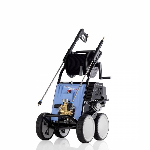 Profesjonalna, spalinowa myjka wysokociśnieniowa Kranzle Seria B 230 T. Posiada solidną metalową ramę, mocny silnik, mosiężną pompę i duży bęben z wężem. Urządzenie jest wyposażone w duże koła.