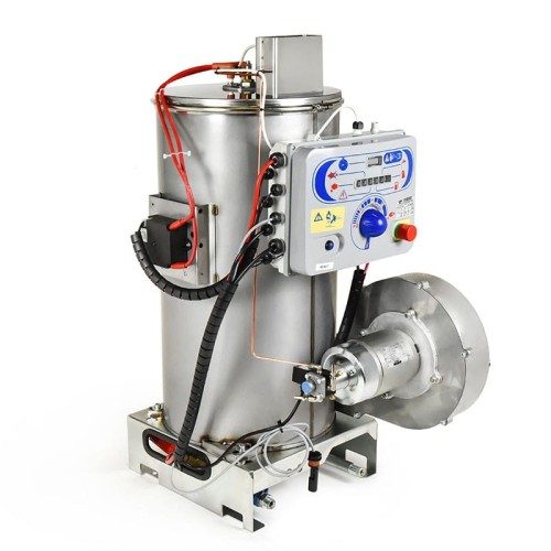 duży kocioł, Stacjonarny kocioł grzewczy Mazzoni do podgrzewania wody, w kolorze srebrnym, z bocznym palnikiem i panelem sterowania z pokrętłami.