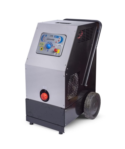 firebox Mazzoni z kotłem podgrzewającym wodę zasilany dieslem, na kółkach, z panelem sterowania.