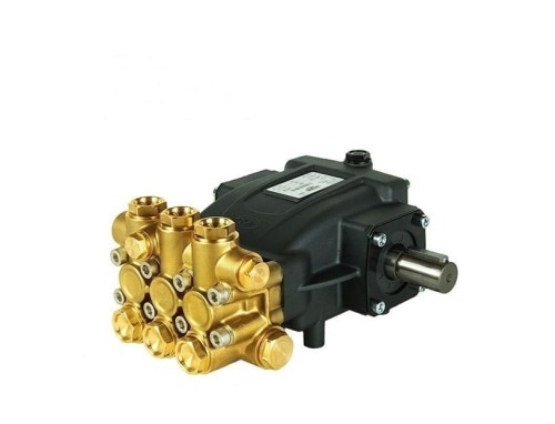 pompa korbowodowa, głowica wykonana z mosiądzu, korpus pompy żeliwny pomalowany na czarno, wałek stalowy do połączenia z silnikiem