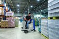 Zmywarka-do-posadzek-bateryjna-z-trakcja-Adiatek-BKF-Sapphire-85-BT-7-lifestyle.jpg